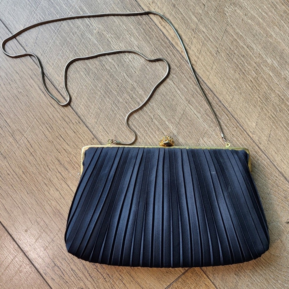 Regale Ltd Vintage Black Pleated Satin Clutch Rhinestone Clasp Gold Chain